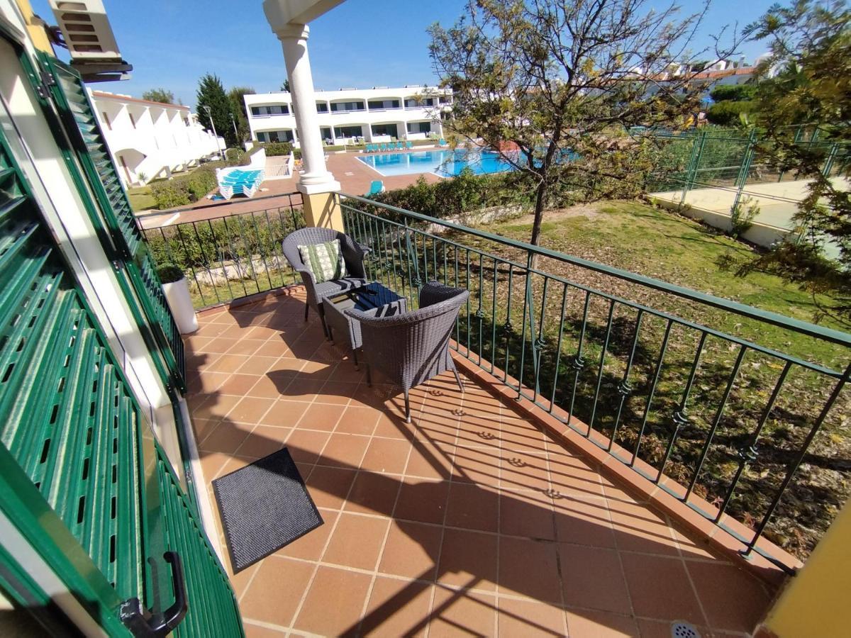 شقة 1D Areias De Porches, Pool & A/C - Casas & Papeis Armação de Pêra المظهر الخارجي الصورة